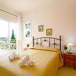 וילה Liriopadel By Interhome