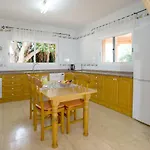 Liriopadel By Interhome * קלפה